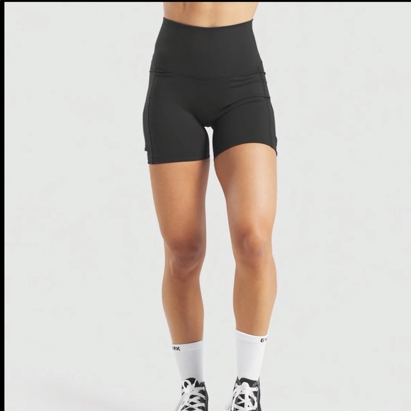 Gymshark legacy shorts - Picture 1 of 2